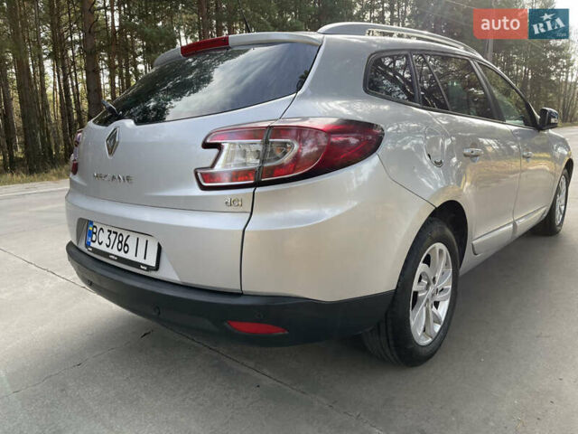 Серый Рено Меган, объемом двигателя 1.46 л и пробегом 148 тыс. км за 8950 $, фото 32 на Automoto.ua