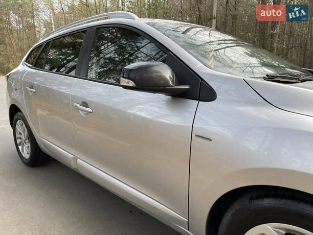 Серый Рено Меган, объемом двигателя 1.46 л и пробегом 148 тыс. км за 8950 $, фото 28 на Automoto.ua