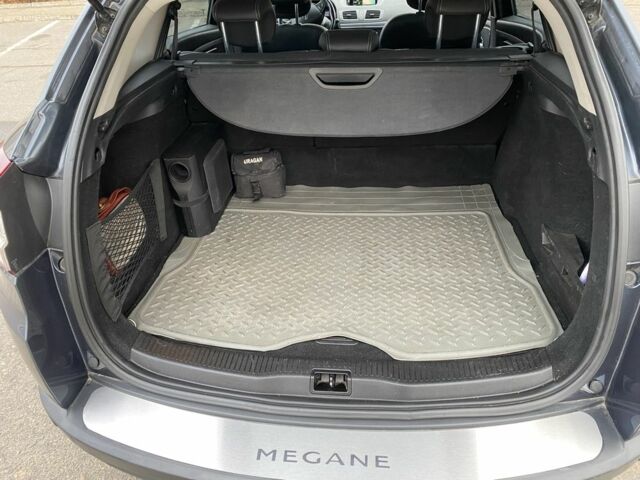 Серый Рено Меган, объемом двигателя 1.5 л и пробегом 218 тыс. км за 9200 $, фото 13 на Automoto.ua