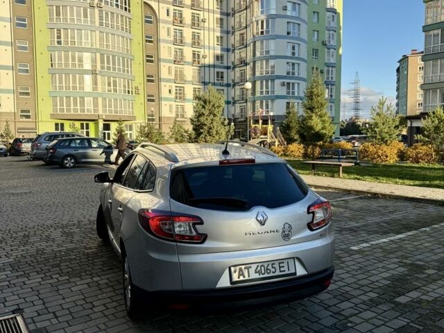 Серый Рено Меган, объемом двигателя 1.5 л и пробегом 243 тыс. км за 8600 $, фото 3 на Automoto.ua