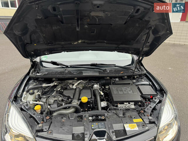 Серый Рено Меган, объемом двигателя 1.5 л и пробегом 136 тыс. км за 9600 $, фото 28 на Automoto.ua