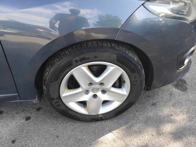 Рено Меган 2015 у Києві на Automoto.ua Сірий Рено Меган, об'ємом двигуна 1.5 л та пробігом 450 тис. км за 9500 $, фото 5 на Automoto.ua