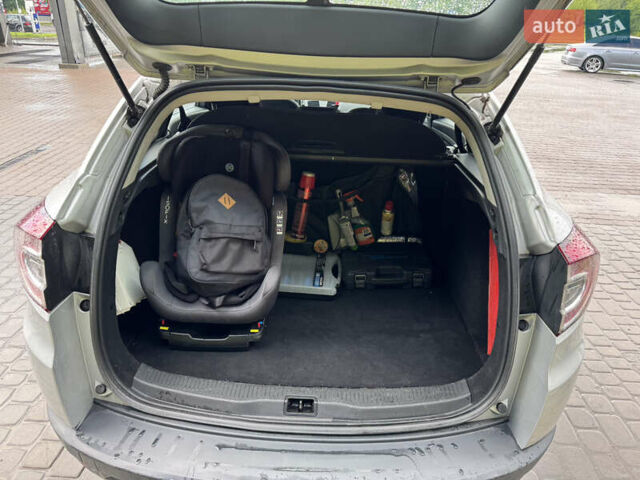 Сірий Рено Меган, об'ємом двигуна 1.5 л та пробігом 226 тис. км за 7800 $, фото 19 на Automoto.ua