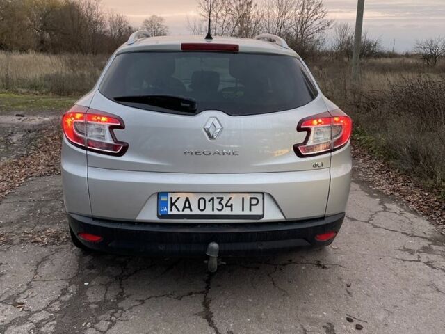Серый Рено Меган, объемом двигателя 1.5 л и пробегом 217 тыс. км за 7800 $, фото 7 на Automoto.ua