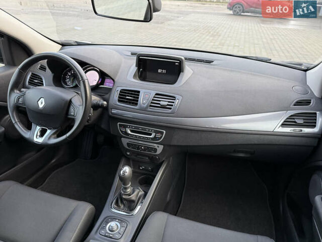 Серый Рено Меган, объемом двигателя 1.2 л и пробегом 101 тыс. км за 8700 $, фото 25 на Automoto.ua
