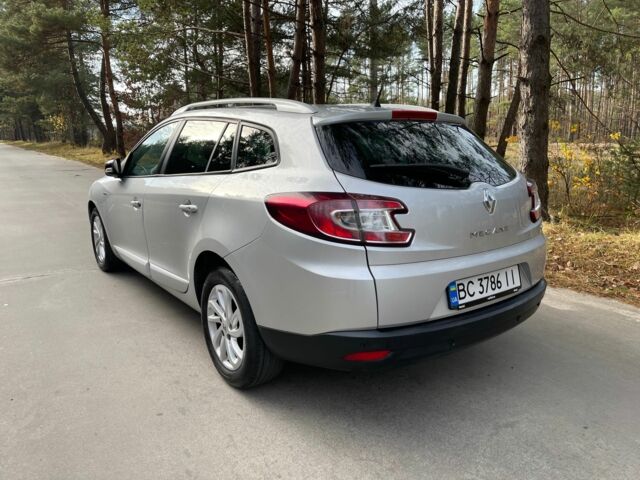 Серый Рено Меган, объемом двигателя 1.5 л и пробегом 148 тыс. км за 8750 $, фото 3 на Automoto.ua