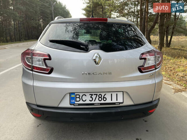Серый Рено Меган, объемом двигателя 1.46 л и пробегом 148 тыс. км за 8950 $, фото 31 на Automoto.ua
