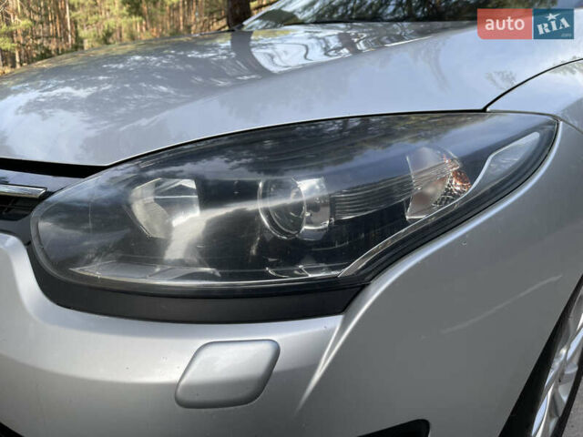 Серый Рено Меган, объемом двигателя 1.46 л и пробегом 148 тыс. км за 8950 $, фото 48 на Automoto.ua