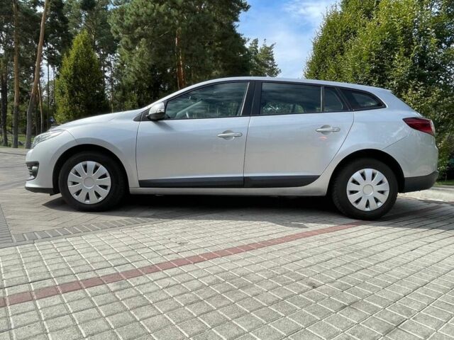 Сірий Рено Меган, об'ємом двигуна 1.5 л та пробігом 290 тис. км за 7599 $, фото 2 на Automoto.ua