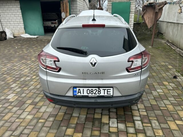 Серый Рено Меган, объемом двигателя 1.5 л и пробегом 240 тыс. км за 6200 $, фото 1 на Automoto.ua