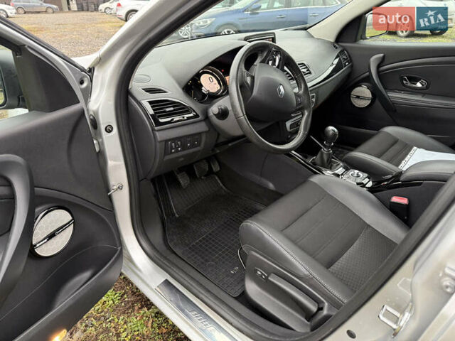 Серый Рено Меган, объемом двигателя 1.6 л и пробегом 250 тыс. км за 10500 $, фото 19 на Automoto.ua