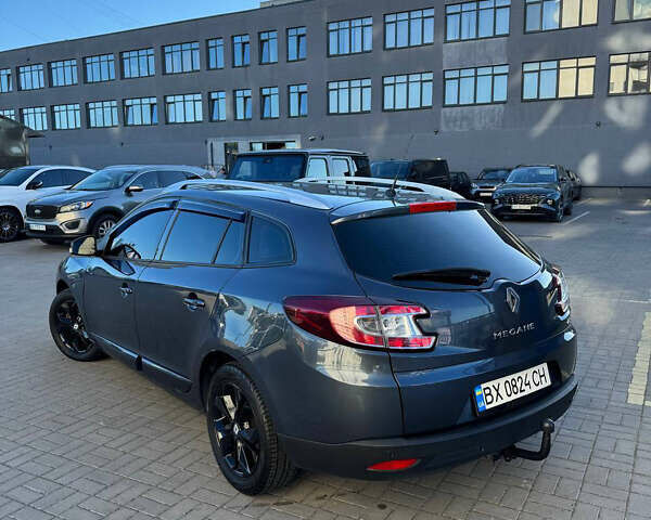 Серый Рено Меган, объемом двигателя 1.46 л и пробегом 185 тыс. км за 10000 $, фото 3 на Automoto.ua