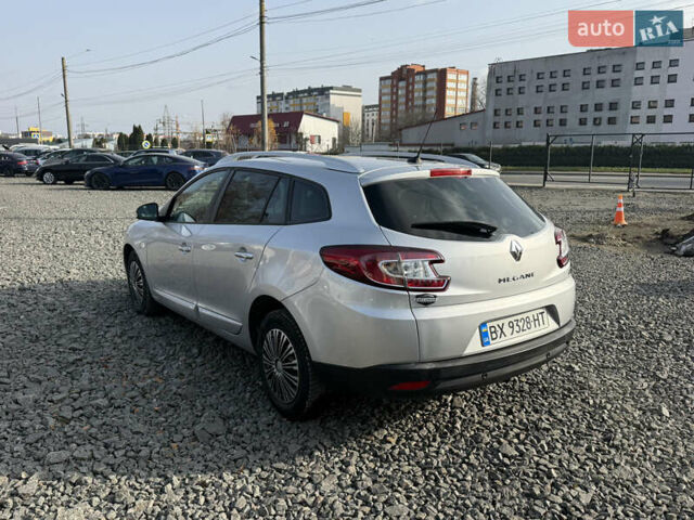 Серый Рено Меган, объемом двигателя 1.46 л и пробегом 242 тыс. км за 9500 $, фото 2 на Automoto.ua