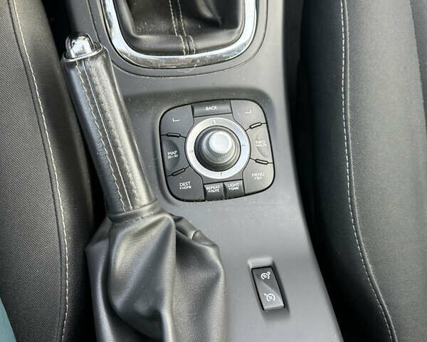 Серый Рено Меган, объемом двигателя 1.46 л и пробегом 242 тыс. км за 9500 $, фото 12 на Automoto.ua