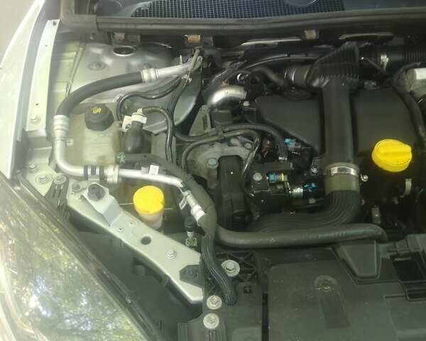 Серый Рено Меган, объемом двигателя 1.5 л и пробегом 277 тыс. км за 8300 $, фото 14 на Automoto.ua