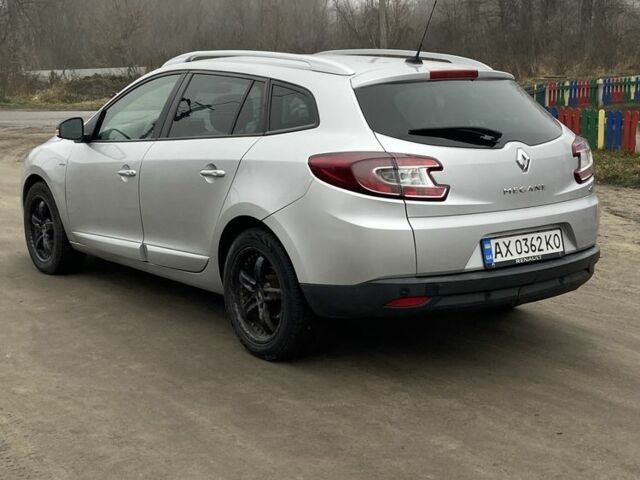 Серый Рено Меган, объемом двигателя 1.5 л и пробегом 300 тыс. км за 7500 $, фото 2 на Automoto.ua