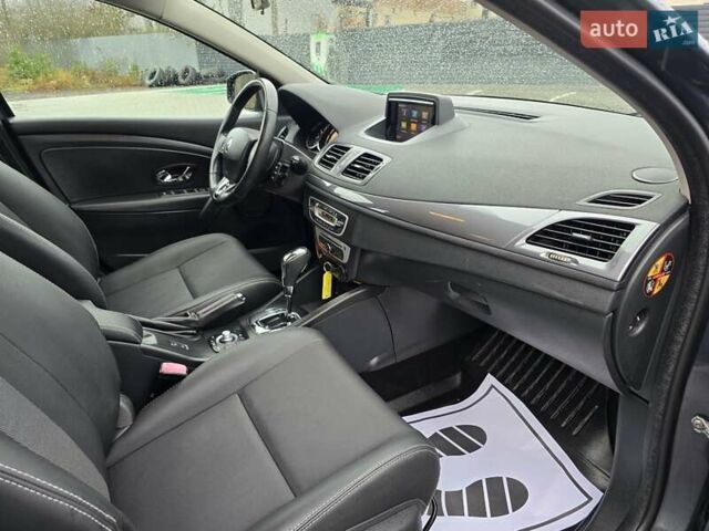 Серый Рено Меган, объемом двигателя 1.5 л и пробегом 158 тыс. км за 8999 $, фото 37 на Automoto.ua