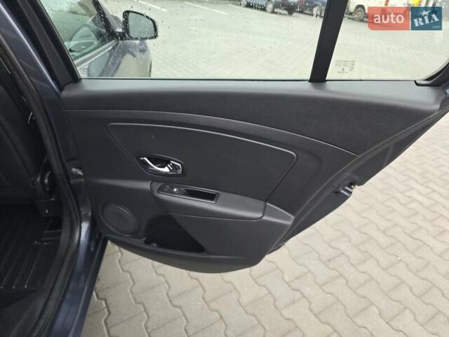 Серый Рено Меган, объемом двигателя 1.5 л и пробегом 158 тыс. км за 8999 $, фото 29 на Automoto.ua