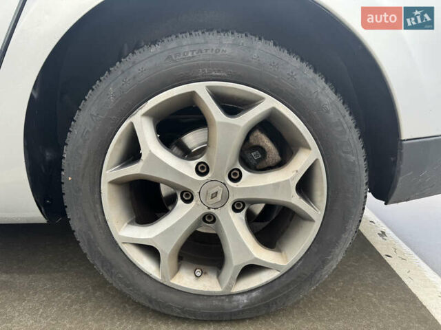 Серый Рено Меган, объемом двигателя 1.5 л и пробегом 393 тыс. км за 7500 $, фото 26 на Automoto.ua