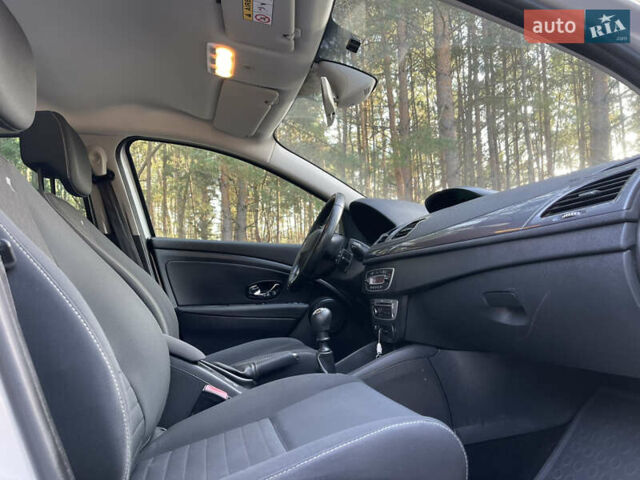 Серый Рено Меган, объемом двигателя 1.46 л и пробегом 148 тыс. км за 8950 $, фото 116 на Automoto.ua