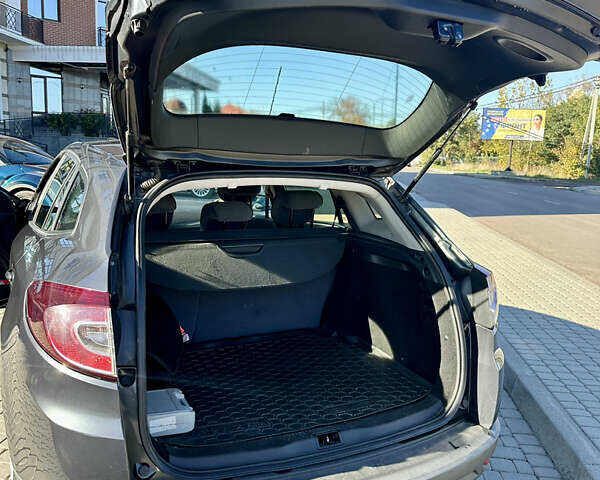 Серый Рено Меган, объемом двигателя 1.46 л и пробегом 217 тыс. км за 8100 $, фото 6 на Automoto.ua