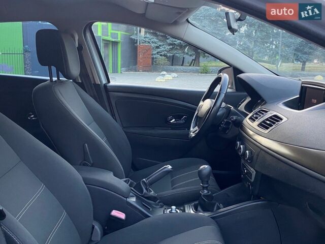 Сірий Рено Меган, об'ємом двигуна 1.5 л та пробігом 206 тис. км за 8100 $, фото 8 на Automoto.ua