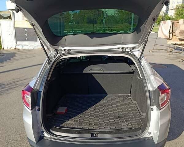 Сірий Рено Меган, об'ємом двигуна 1.5 л та пробігом 216 тис. км за 9500 $, фото 6 на Automoto.ua
