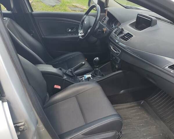 Сірий Рено Меган, об'ємом двигуна 1.5 л та пробігом 251 тис. км за 9600 $, фото 7 на Automoto.ua