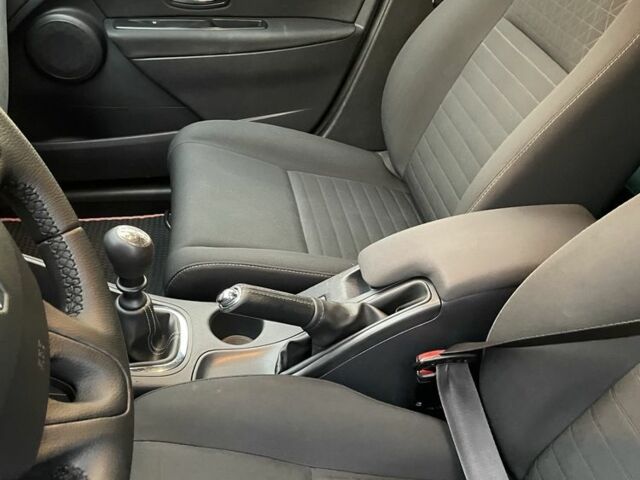 Серый Рено Меган, объемом двигателя 1.5 л и пробегом 217 тыс. км за 7800 $, фото 16 на Automoto.ua