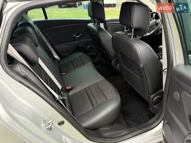 Серый Рено Меган, объемом двигателя 1.6 л и пробегом 250 тыс. км за 10500 $, фото 36 на Automoto.ua