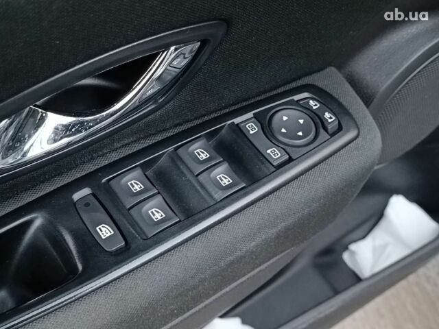 Серый Рено Меган, объемом двигателя 1.5 л и пробегом 216 тыс. км за 8990 $, фото 21 на Automoto.ua