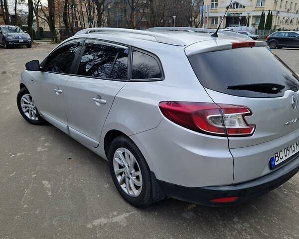 Серый Рено Меган, объемом двигателя 1.5 л и пробегом 277 тыс. км за 8300 $, фото 6 на Automoto.ua