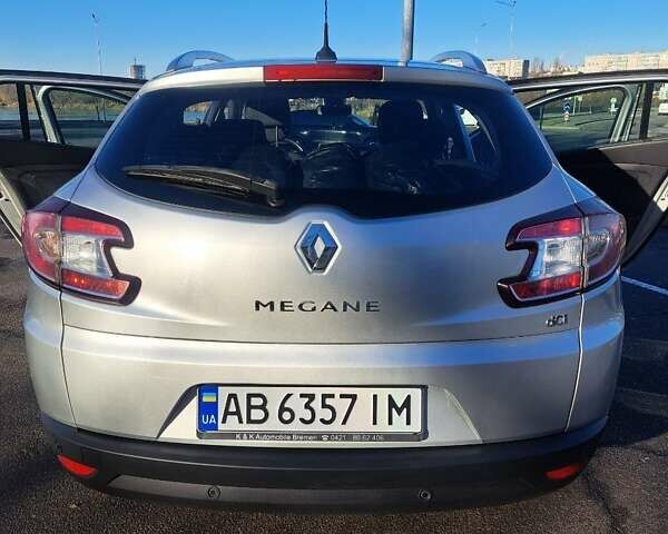 Серый Рено Меган, объемом двигателя 1.5 л и пробегом 190 тыс. км за 9500 $, фото 8 на Automoto.ua