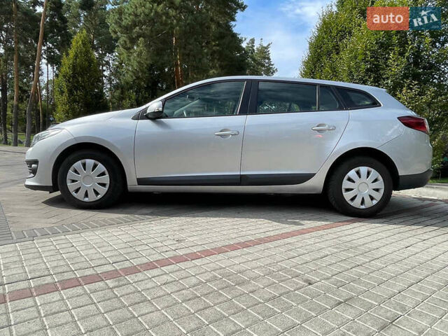 Сірий Рено Меган, об'ємом двигуна 1.46 л та пробігом 294 тис. км за 7999 $, фото 4 на Automoto.ua