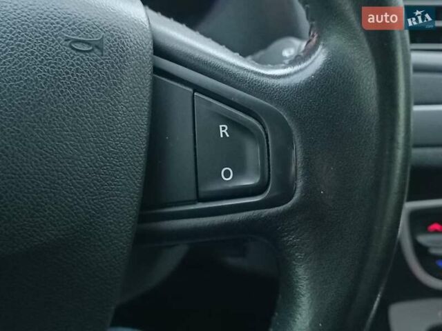 Серый Рено Меган, объемом двигателя 1.5 л и пробегом 216 тыс. км за 8990 $, фото 24 на Automoto.ua