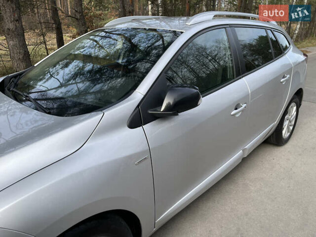 Серый Рено Меган, объемом двигателя 1.46 л и пробегом 148 тыс. км за 8950 $, фото 16 на Automoto.ua