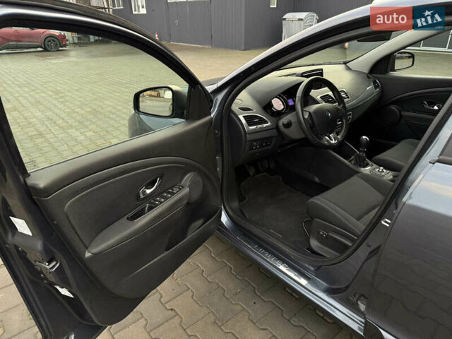 Серый Рено Меган, объемом двигателя 1.2 л и пробегом 101 тыс. км за 8700 $, фото 36 на Automoto.ua