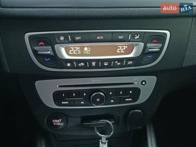 Серый Рено Меган, объемом двигателя 1.5 л и пробегом 216 тыс. км за 8990 $, фото 26 на Automoto.ua