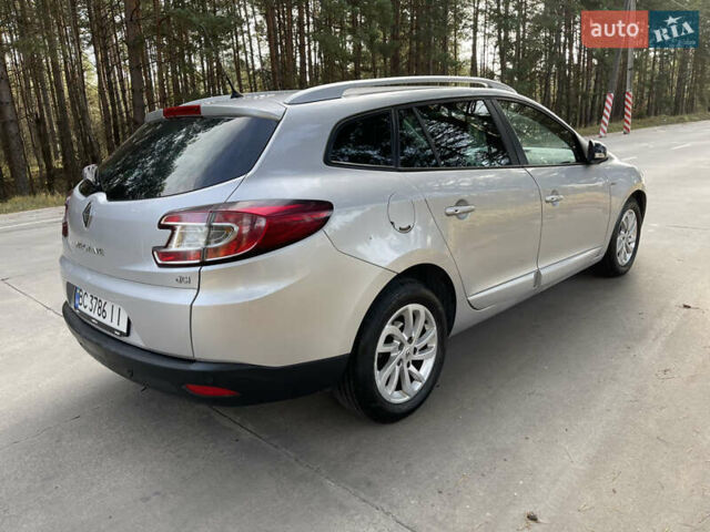 Серый Рено Меган, объемом двигателя 1.46 л и пробегом 148 тыс. км за 8950 $, фото 33 на Automoto.ua