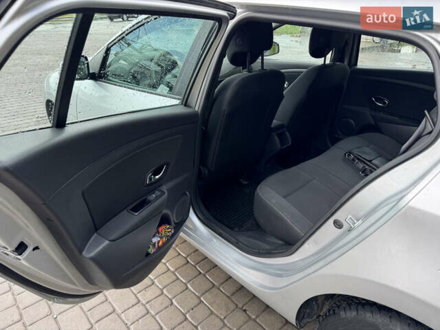 Сірий Рено Меган, об'ємом двигуна 1.5 л та пробігом 226 тис. км за 7800 $, фото 17 на Automoto.ua