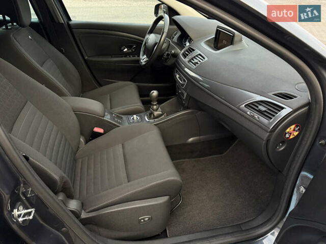 Серый Рено Меган, объемом двигателя 1.2 л и пробегом 101 тыс. км за 8700 $, фото 28 на Automoto.ua