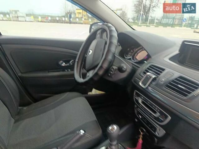 Серый Рено Меган, объемом двигателя 1.5 л и пробегом 223 тыс. км за 9500 $, фото 14 на Automoto.ua