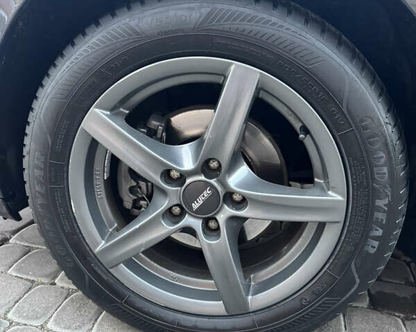 Серый Рено Меган, объемом двигателя 1.5 л и пробегом 136 тыс. км за 9900 $, фото 12 на Automoto.ua