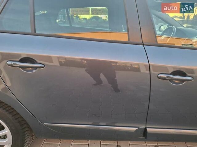 Серый Рено Меган, объемом двигателя 1.5 л и пробегом 264 тыс. км за 9150 $, фото 14 на Automoto.ua