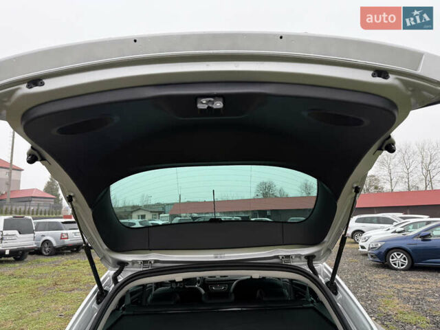 Серый Рено Меган, объемом двигателя 1.6 л и пробегом 250 тыс. км за 10500 $, фото 42 на Automoto.ua