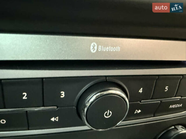 Серый Рено Меган, объемом двигателя 1.2 л и пробегом 101 тыс. км за 8700 $, фото 34 на Automoto.ua