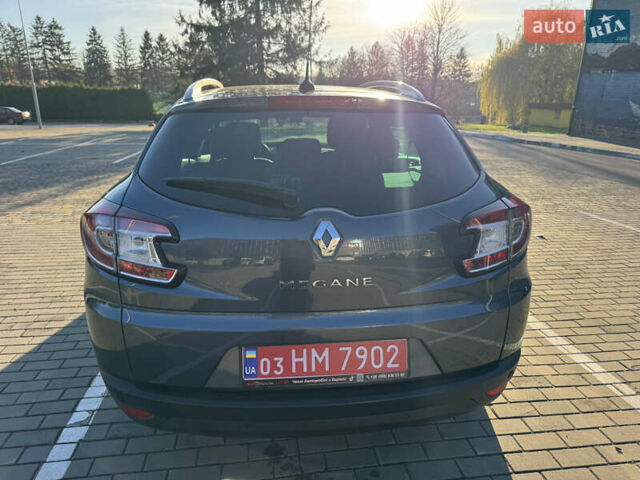 Серый Рено Меган, объемом двигателя 1.6 л и пробегом 191 тыс. км за 10850 $, фото 4 на Automoto.ua