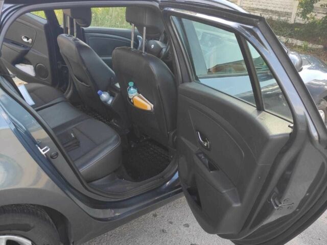 Рено Меган 2015 у Києві на Automoto.ua Сірий Рено Меган, об'ємом двигуна 1.5 л та пробігом 450 тис. км за 9500 $, фото 15 на Automoto.ua