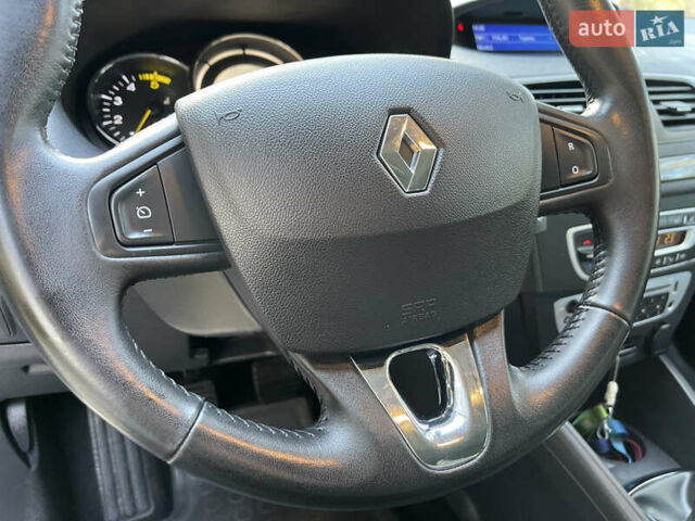 Серый Рено Меган, объемом двигателя 1.46 л и пробегом 148 тыс. км за 8950 $, фото 112 на Automoto.ua