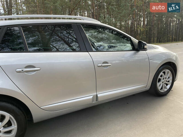 Серый Рено Меган, объемом двигателя 1.46 л и пробегом 148 тыс. км за 8950 $, фото 24 на Automoto.ua
